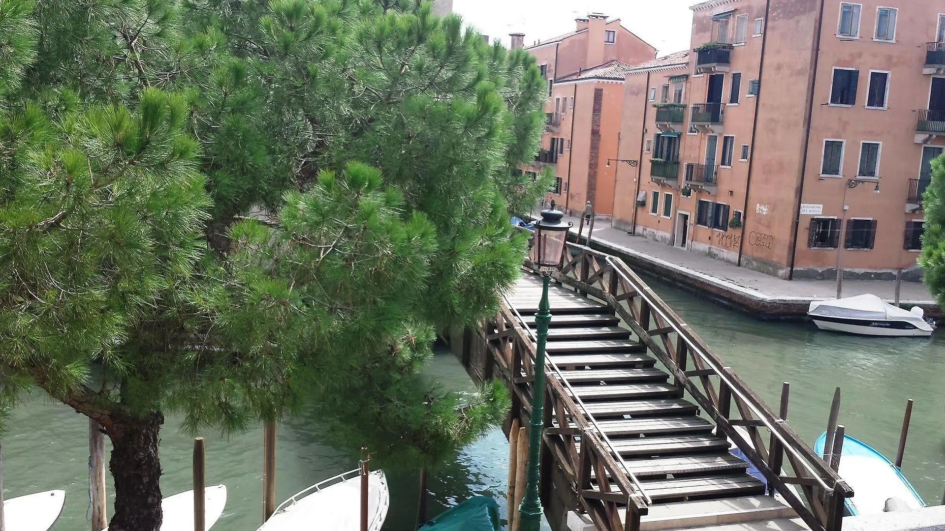 Venezianamente Apartments  Venice